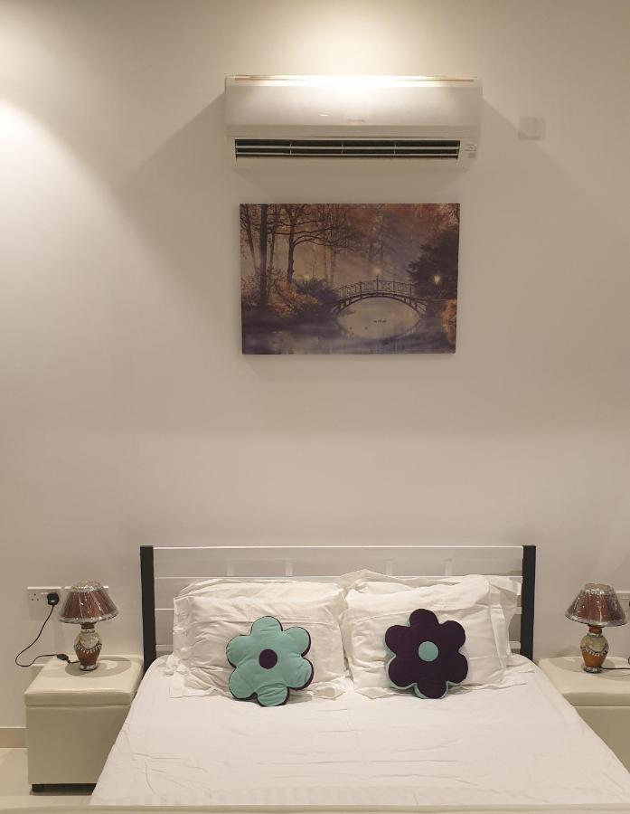 Paradise Hawana Studio Apartment 살랄라 외부 사진